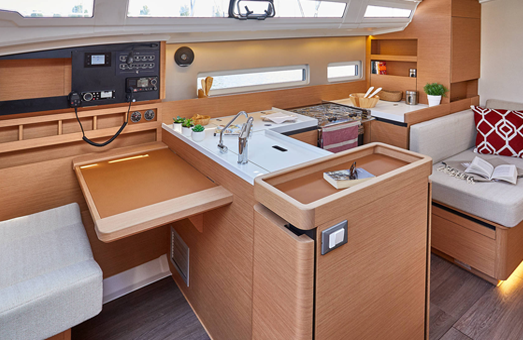 MELISANDRA  Sun Odyssey 410 